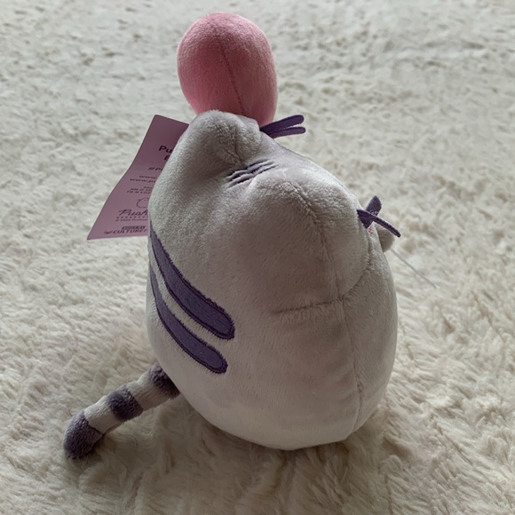 Pusheen Box Exclusive Mini Plush 15th Anniversary Pusheen Plush - Picture 4 of 6
